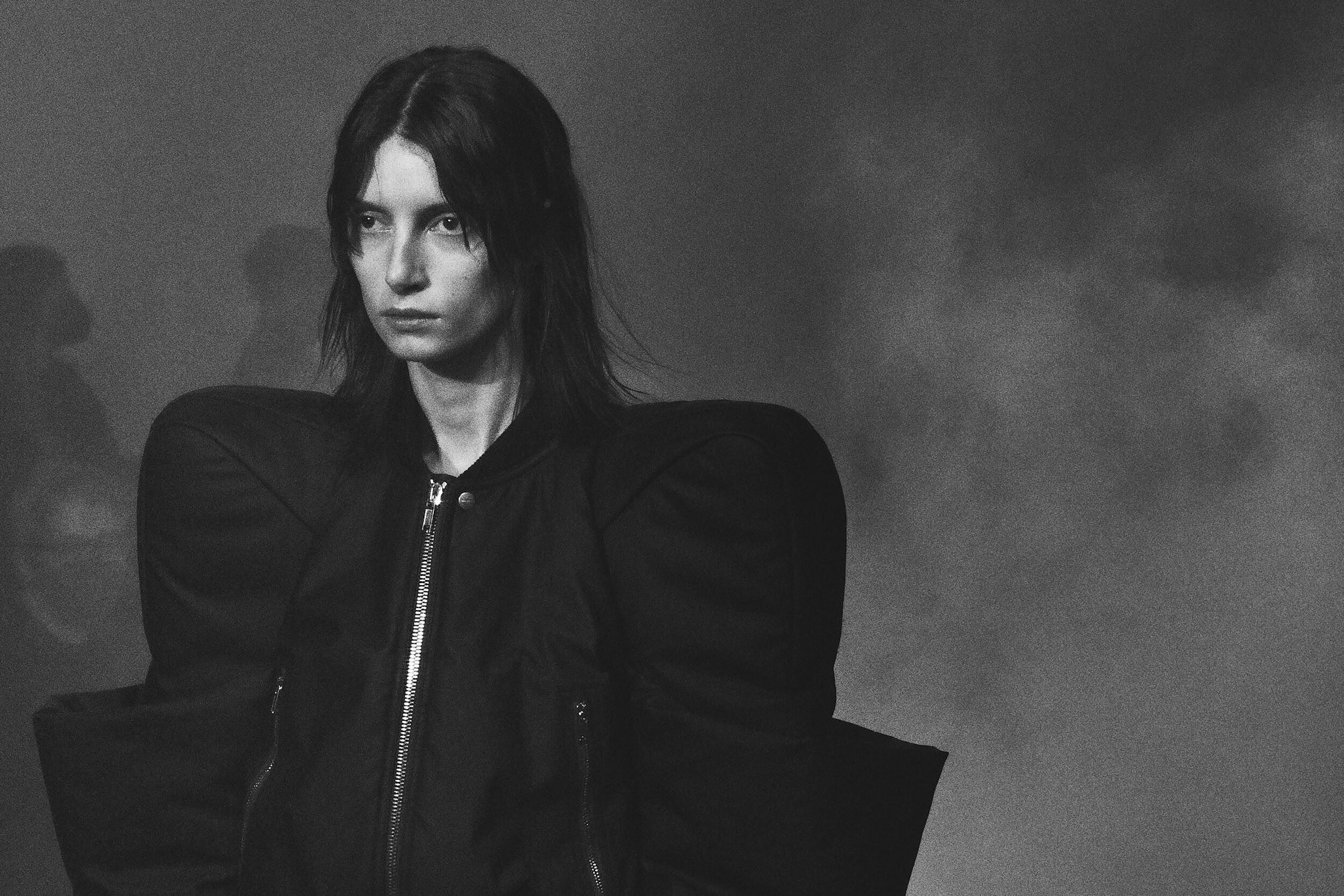 Paris-Fashion-week-2022-Rick-Owens-Paris-Palais-de-Tokyo034