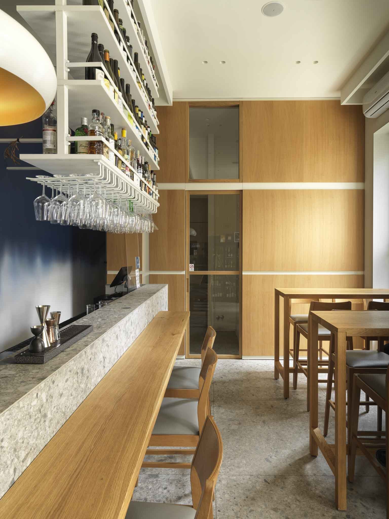 ARCHITETTURA E RISTRUTTURAZIONE